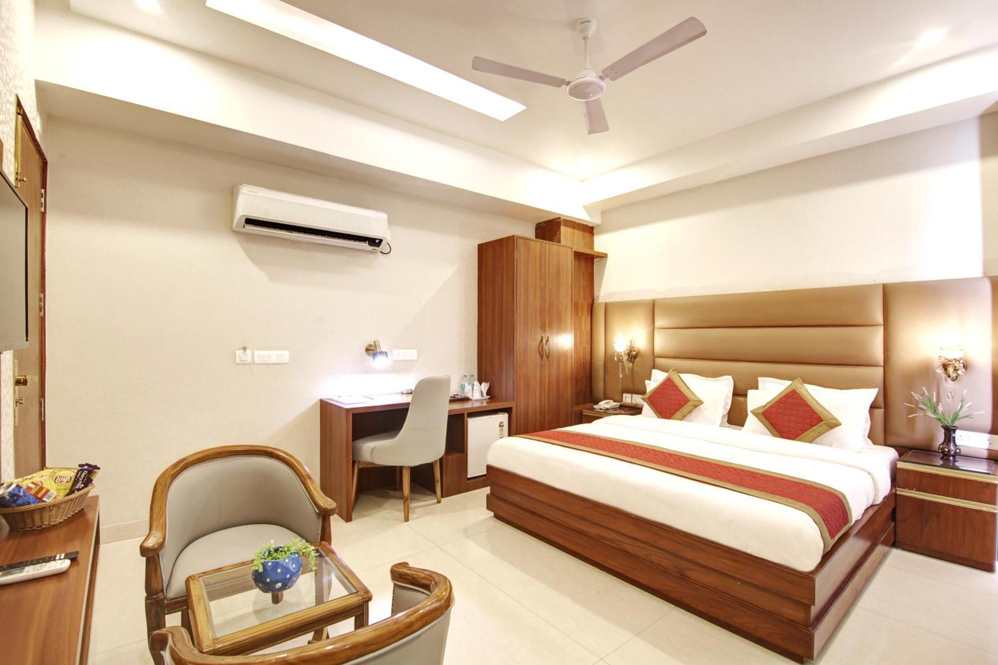 Marks Hotel & Banquet Noida Eksteriør bilde