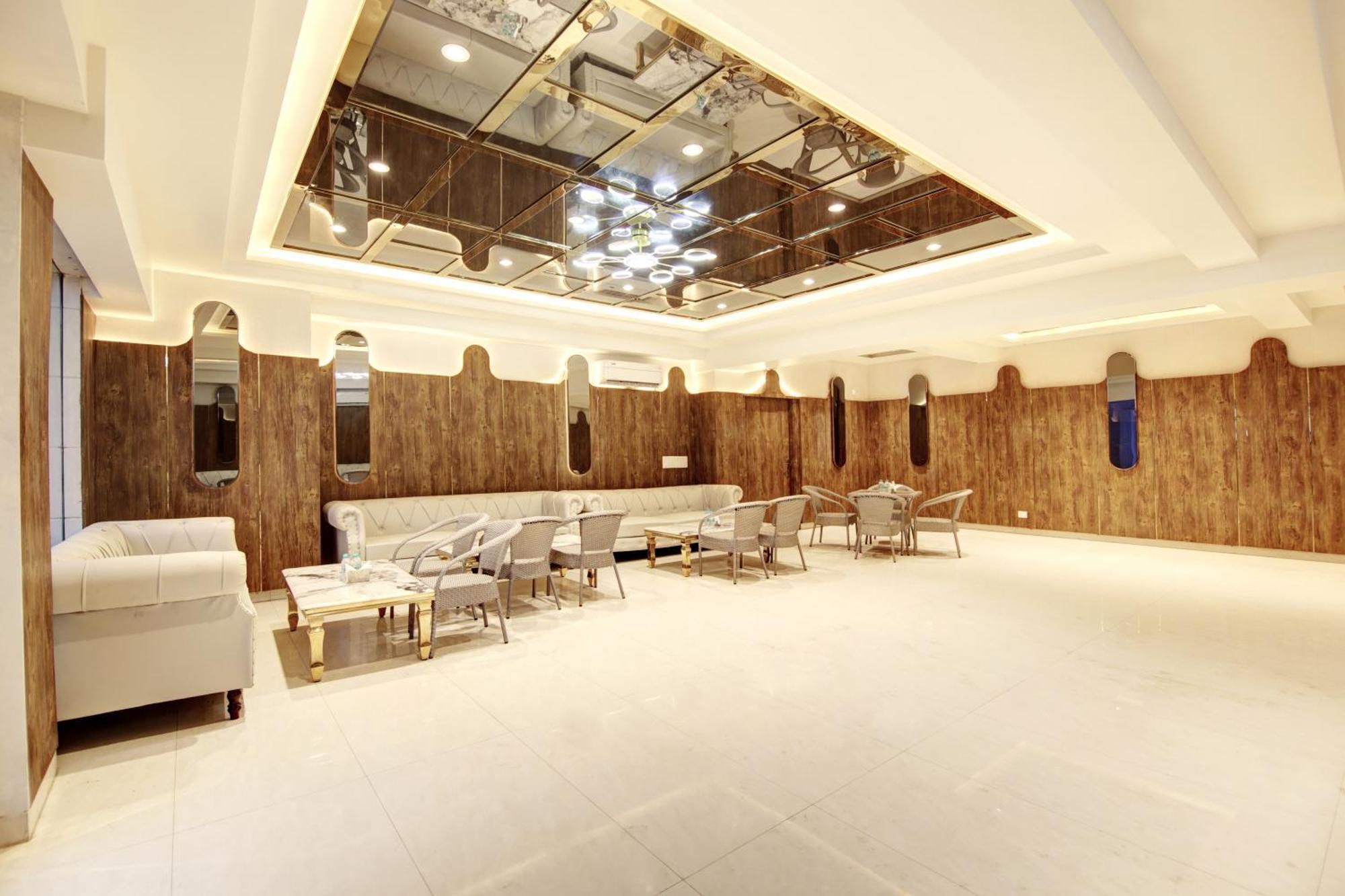 Marks Hotel & Banquet Noida Eksteriør bilde