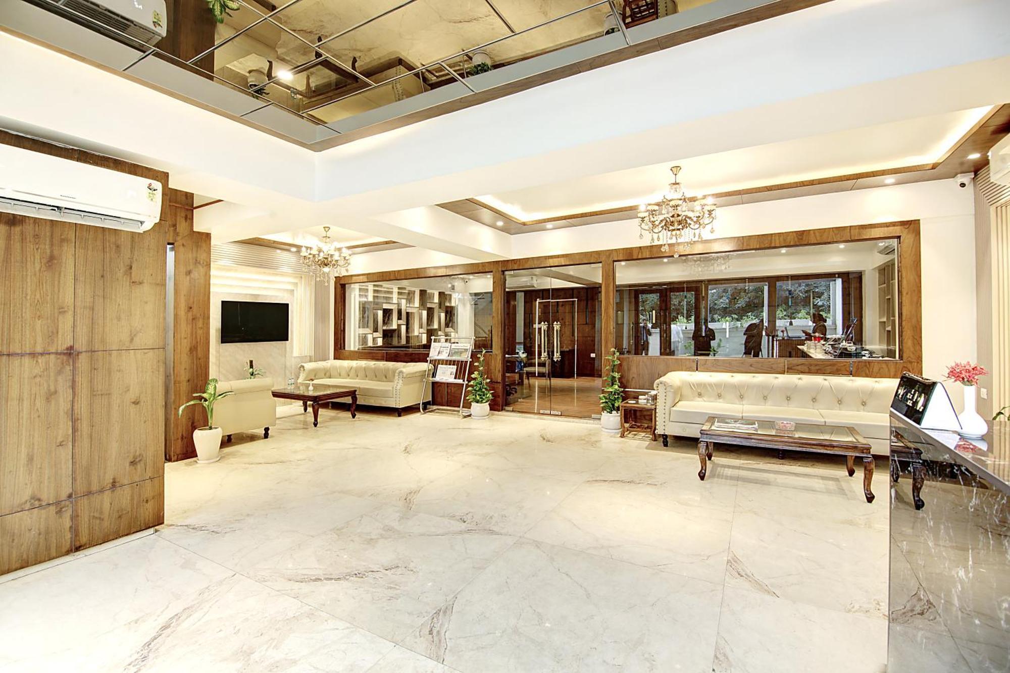 Marks Hotel & Banquet Noida Eksteriør bilde