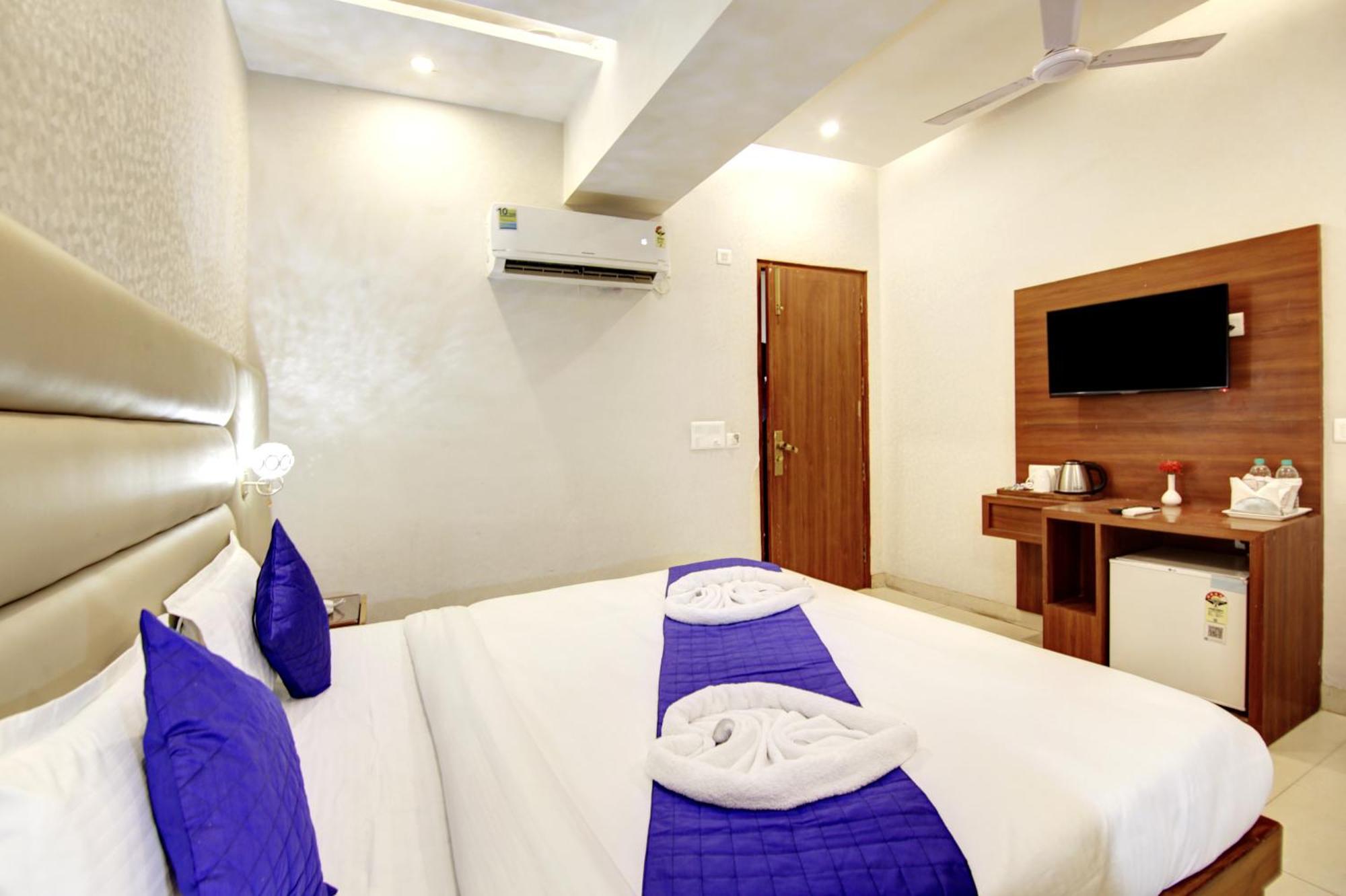 Marks Hotel & Banquet Noida Eksteriør bilde
